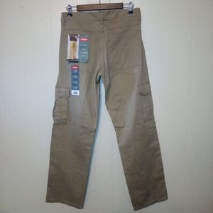 Wrangler loose fit cargo pants NWT